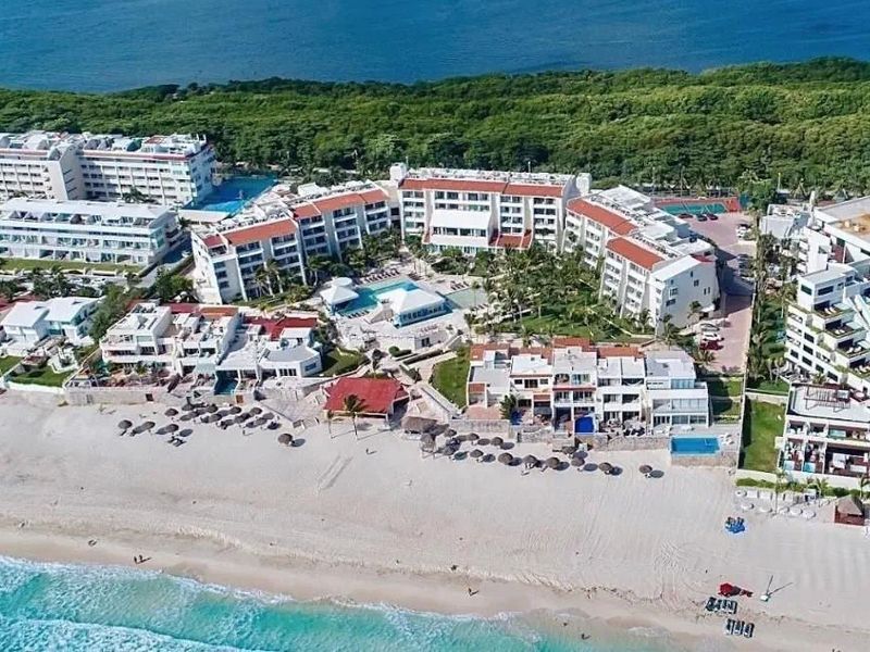 Solymar Beach Resort