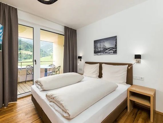 Sonnenhof Apartmenthotel 4.5*