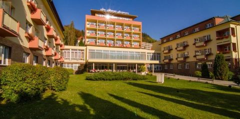 obiekt, budynek główny, teren hotelu