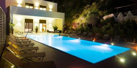 basen, teren hotelu, obiekt