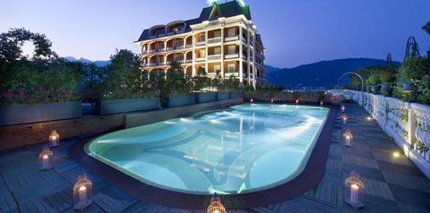 obiekt, teren hotelu, basen