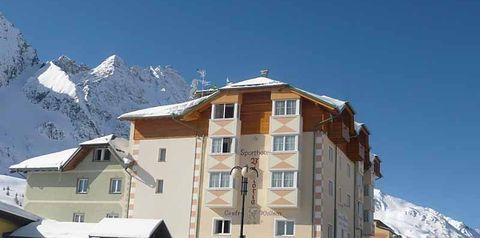 obiekt, teren hotelu