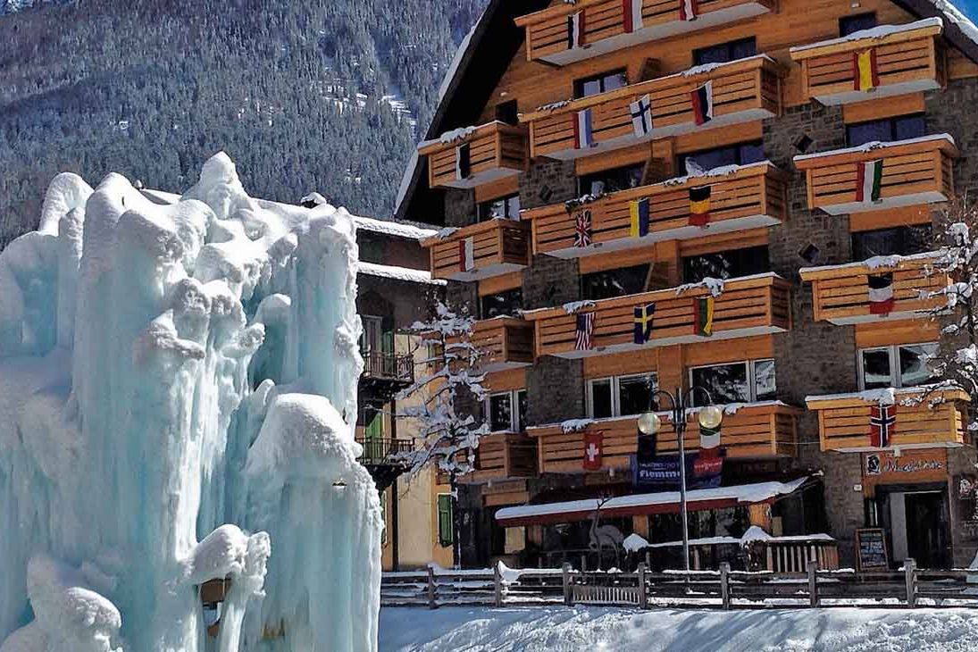 obiekt, budynek główny, teren hotelu