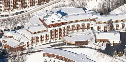 obiekt, budynek główny, teren hotelu