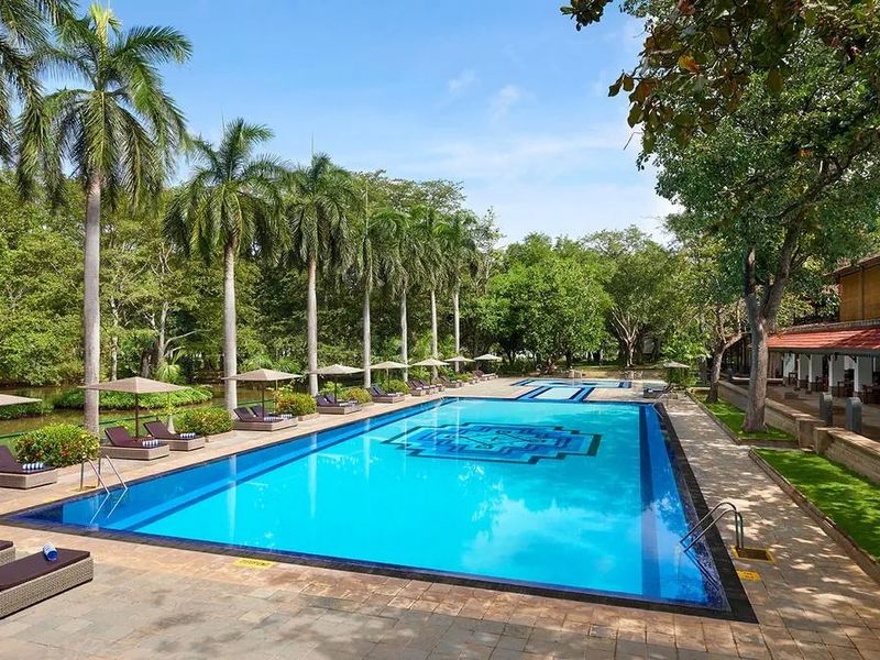 Cinnamon Lodge 5*