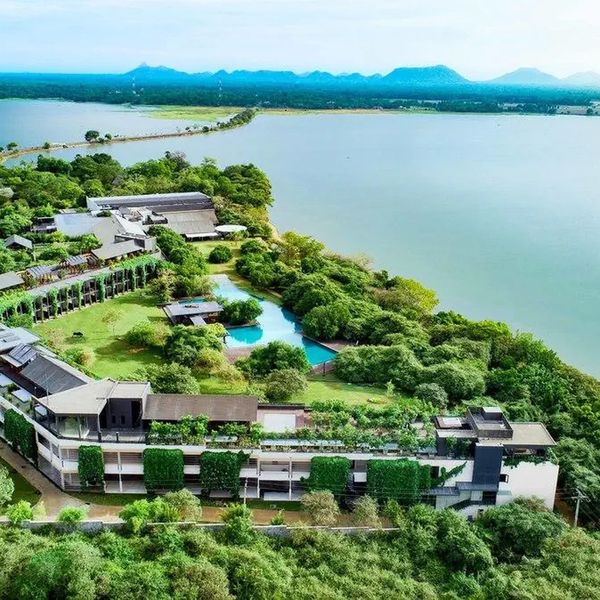 DoubleTree by Hilton Rajawarna Resort — WEERAWILA, Sri Lanka