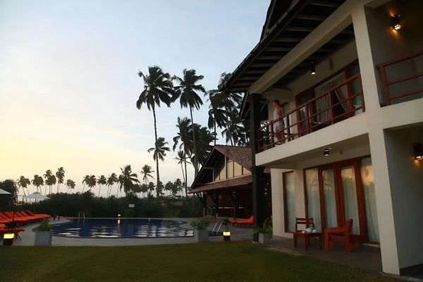 Kamili Beach Resort