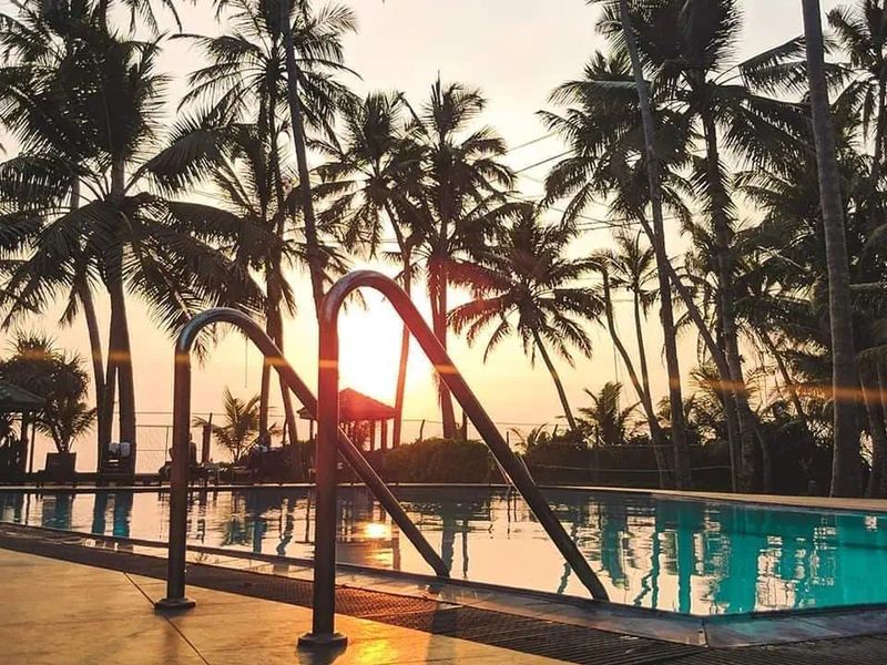 Roy Villa Beach Resort