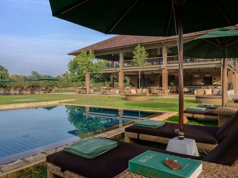 Water Garden Sigiriya 5*