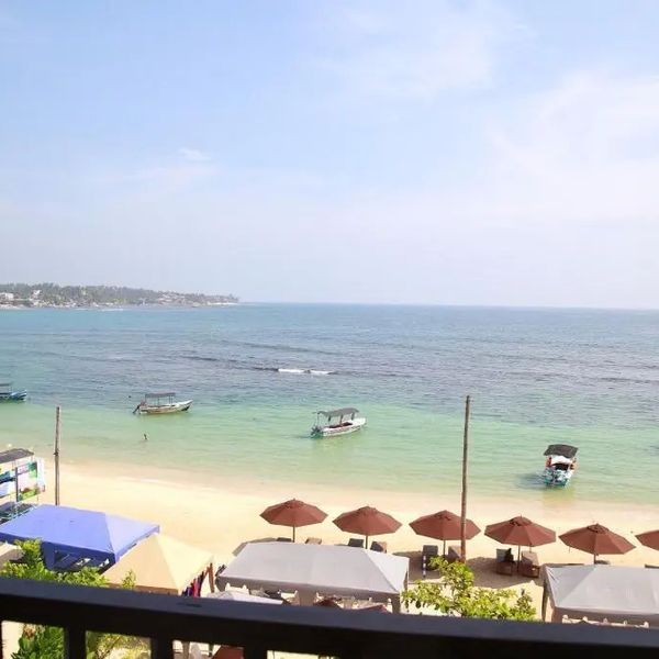 Wave Beach Resort Unawatuna