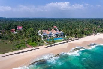 Sri Sharavi Beach Villas & Spa