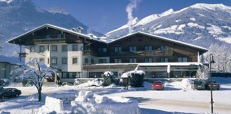 góry, teren hotelu, obiekt