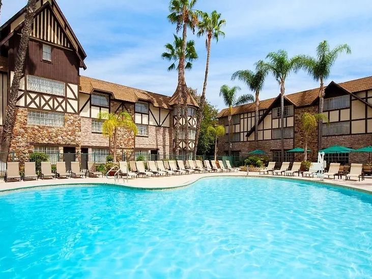 Anaheim Majestic Garden