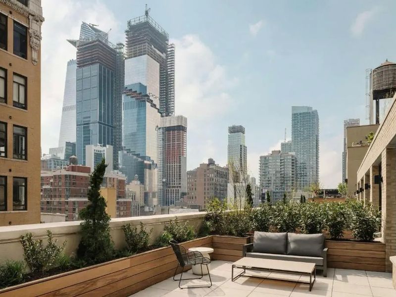 Arlo Midtown Times Square