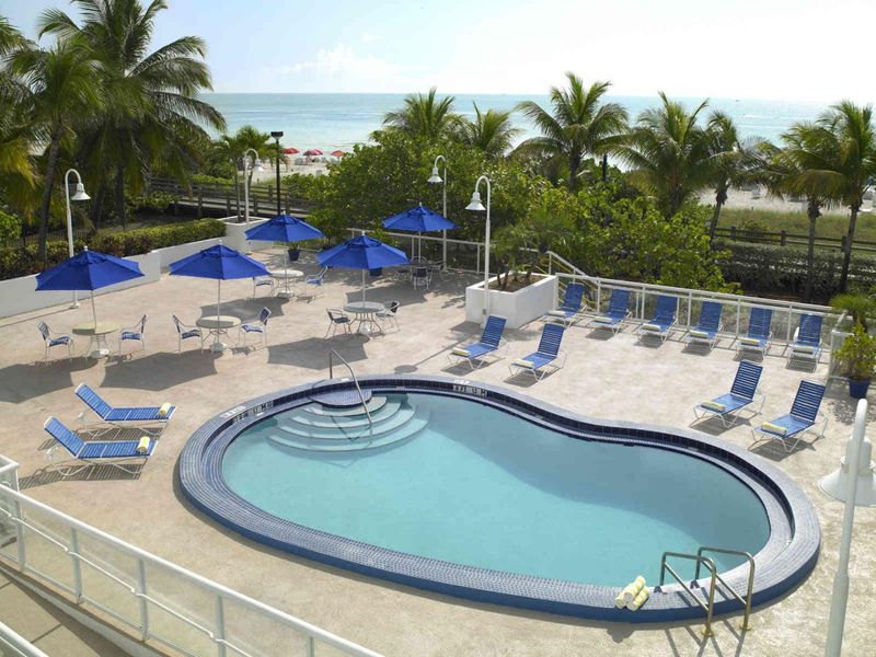 Best Western Plus Atlantic Beach 3.5*
