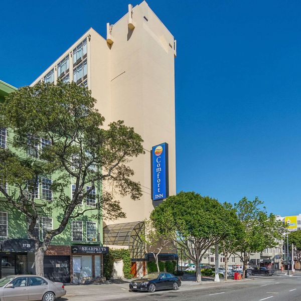 Comfort Inn by the Bay
