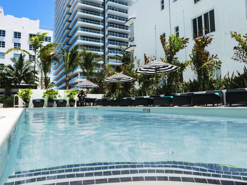 Croydon Miami Beach 4*