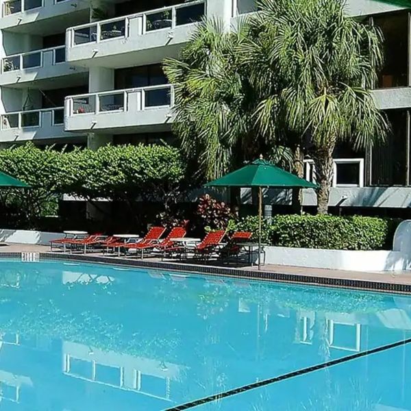 DoubleTree by Hilton Grand Hotel Biscayne Bay
