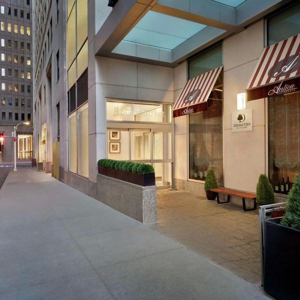 DoubleTree by Hilton - New York Downtown