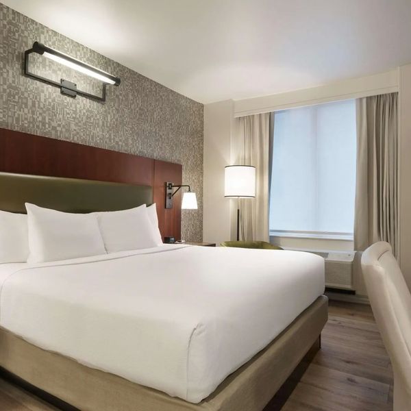 DoubleTree by Hilton - New York Downtown