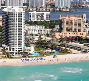 DoubleTree by Hilton Ocean Point Resort & Spa