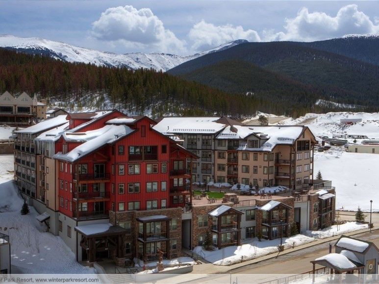 Fraser Crossing & Founder