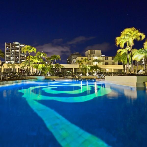 Hilton Waikiki Beach (ex. Hilton Waikiki Prince Kuhio)