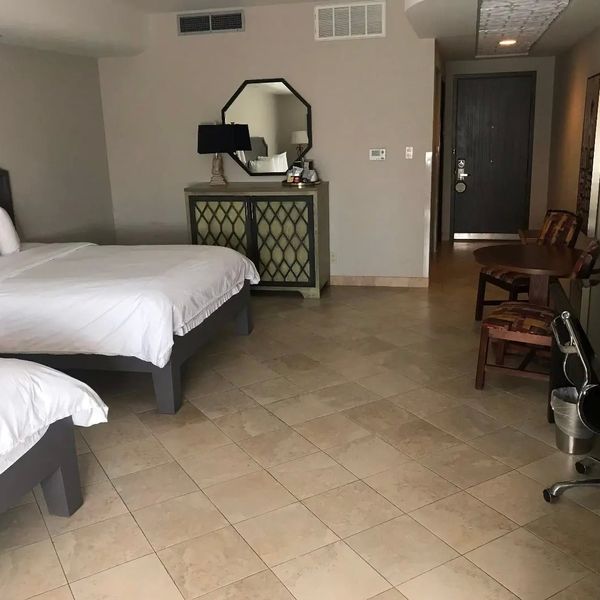 Hollywood Hotel