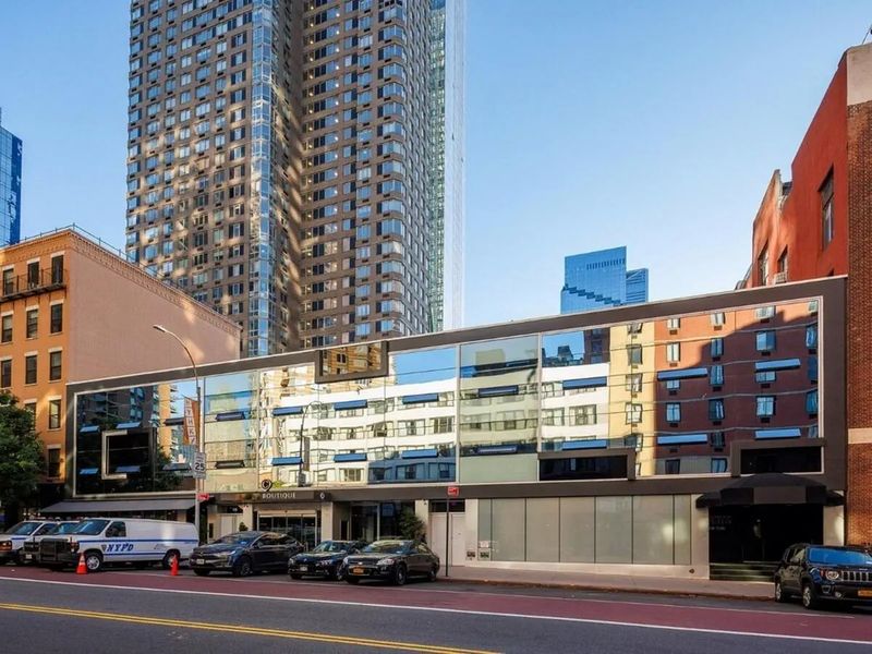 Hudson Yards 3*