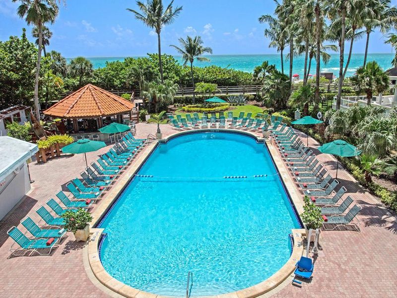 Lexington Miami Beach 3*
