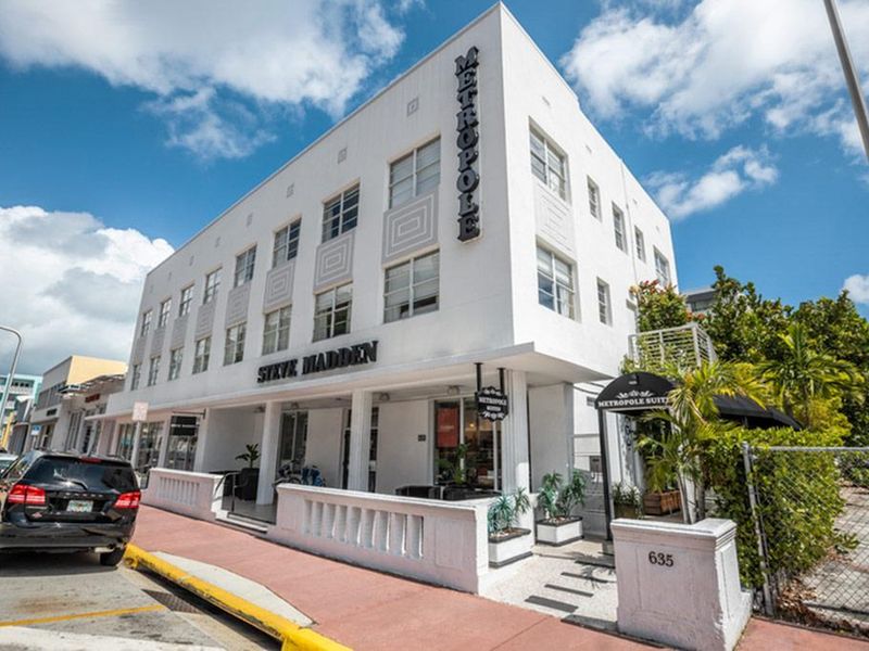 Metropole South Beach 4*