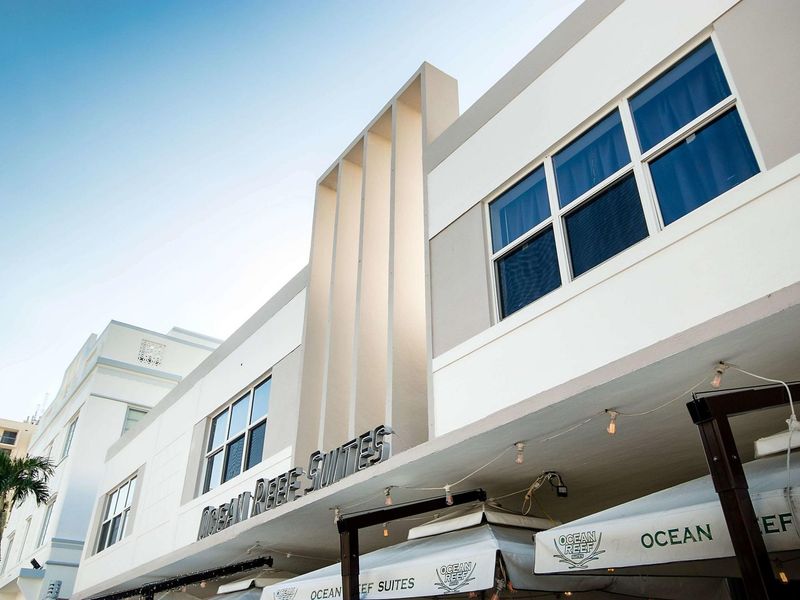 Ocean Reef Suites 3*