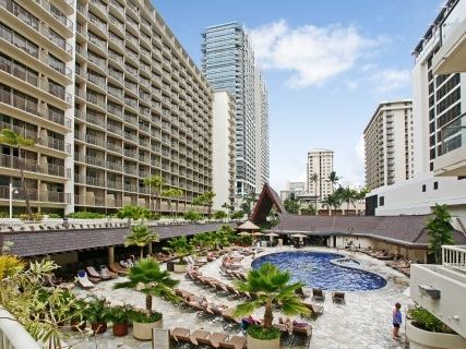 Outrigger Reef On The Beach 4*