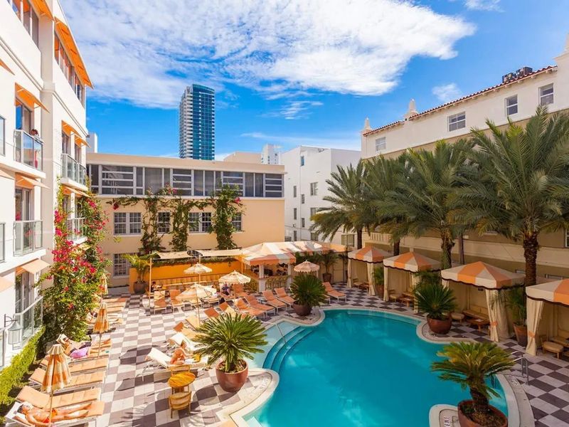 Plymouth Miami Beach 4*