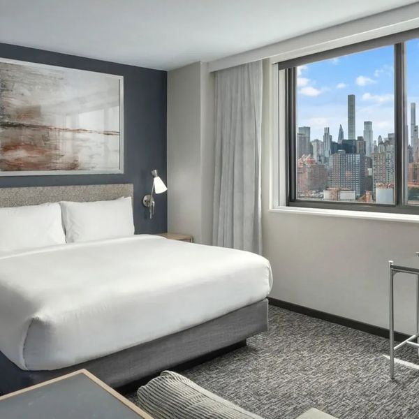 Residence Inn By Marriot New York Queens