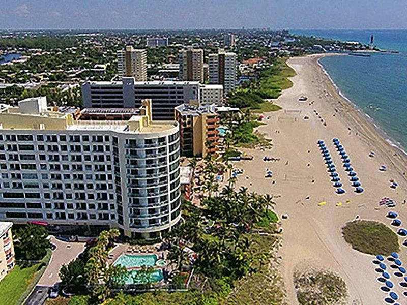 Residence Inn Pompano Beach 3*