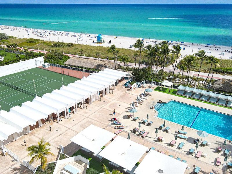 Seacoast Suites 3*