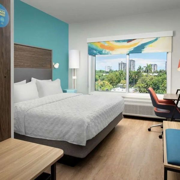 Tru by Hilton West Brickell