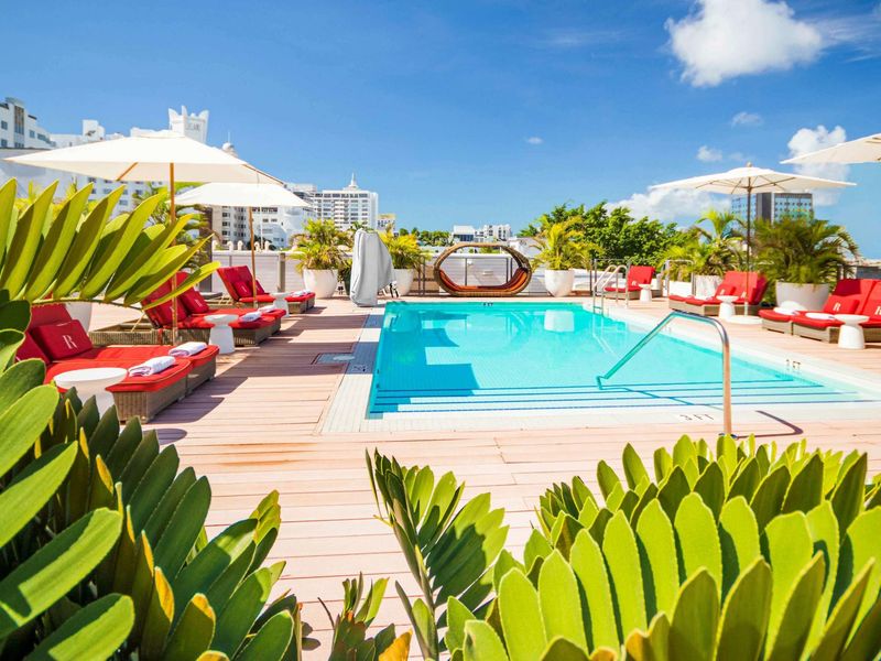 Uma House by Yurbban South Beach (ex. Redbury South Beach) 4*