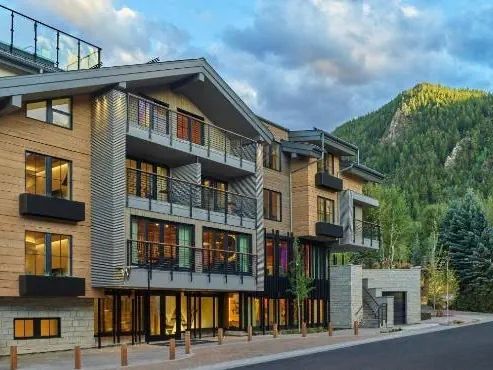 W Aspen Hotel