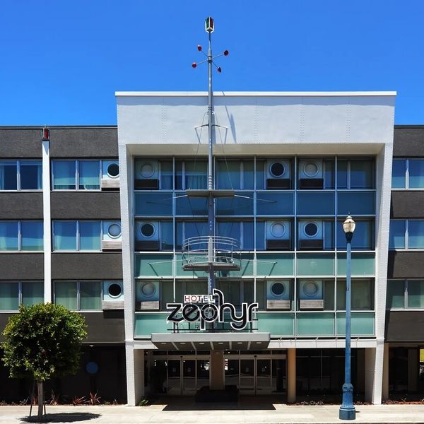 Zephyr (ex Radisson Fisherman's Wharf)
