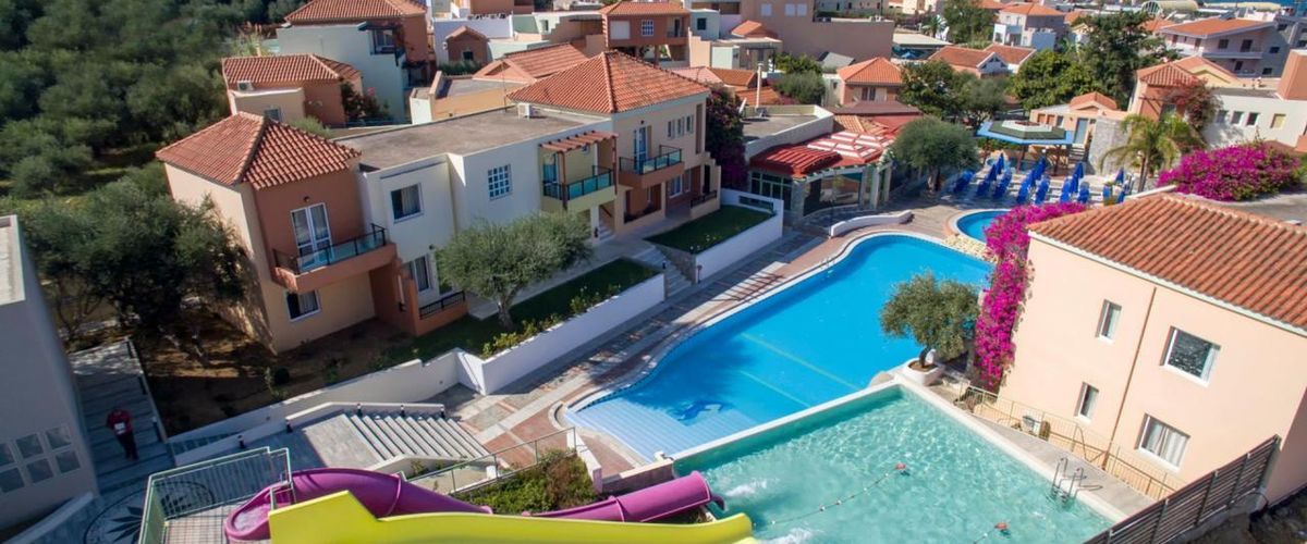 obiekt, teren hotelu