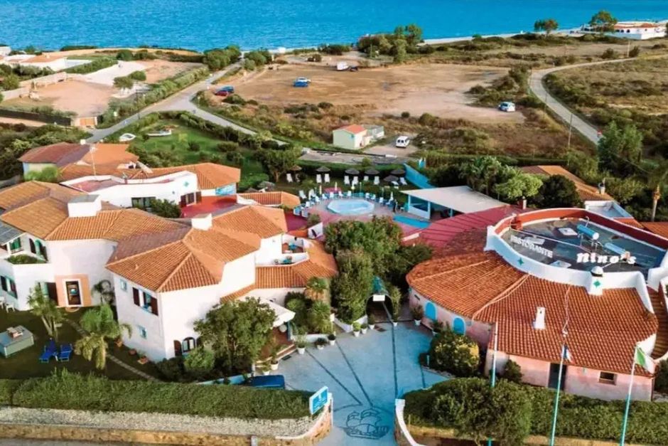 obiekt, teren hotelu