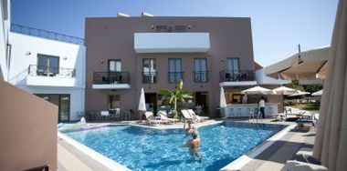 teren hotelu, obiekt, basen