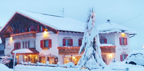 obiekt, budynek główny