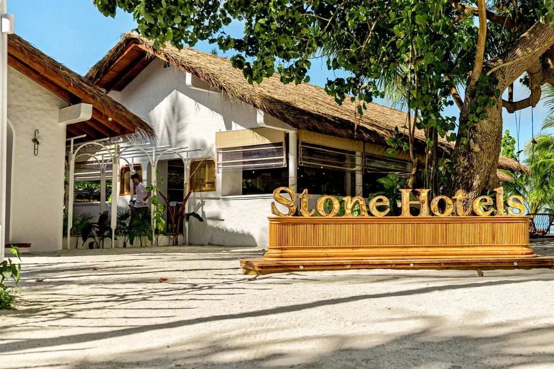 obiekt, teren hotelu