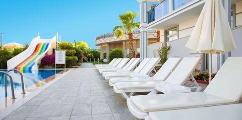 zjeżdżalnia, basen