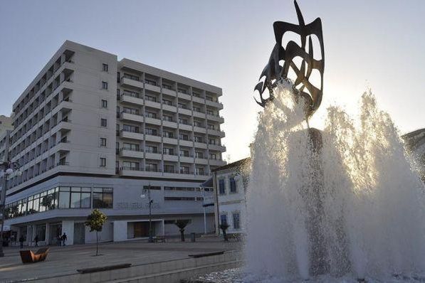 budynek główny, teren hotelu