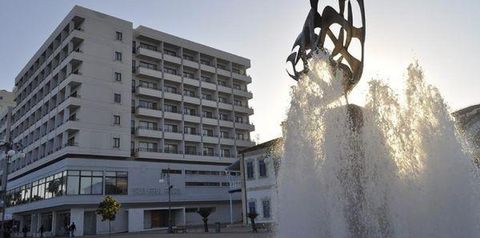 budynek główny, teren hotelu