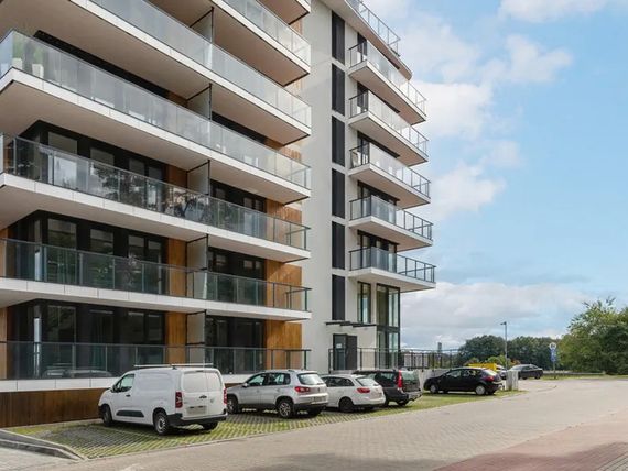 Sun & Snow Lighthouse